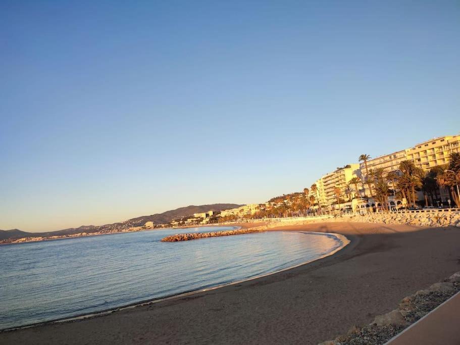 Front Premium Location - Panoramic View - * Cannes