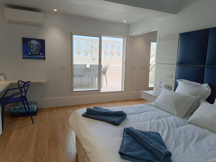 Front Premium Location - Panoramic View - Cannes