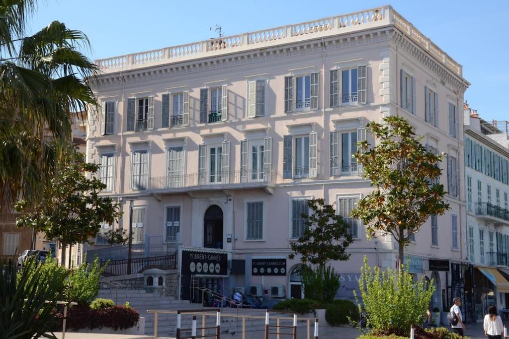 Appartement Front Premium Location - Panoramic View -