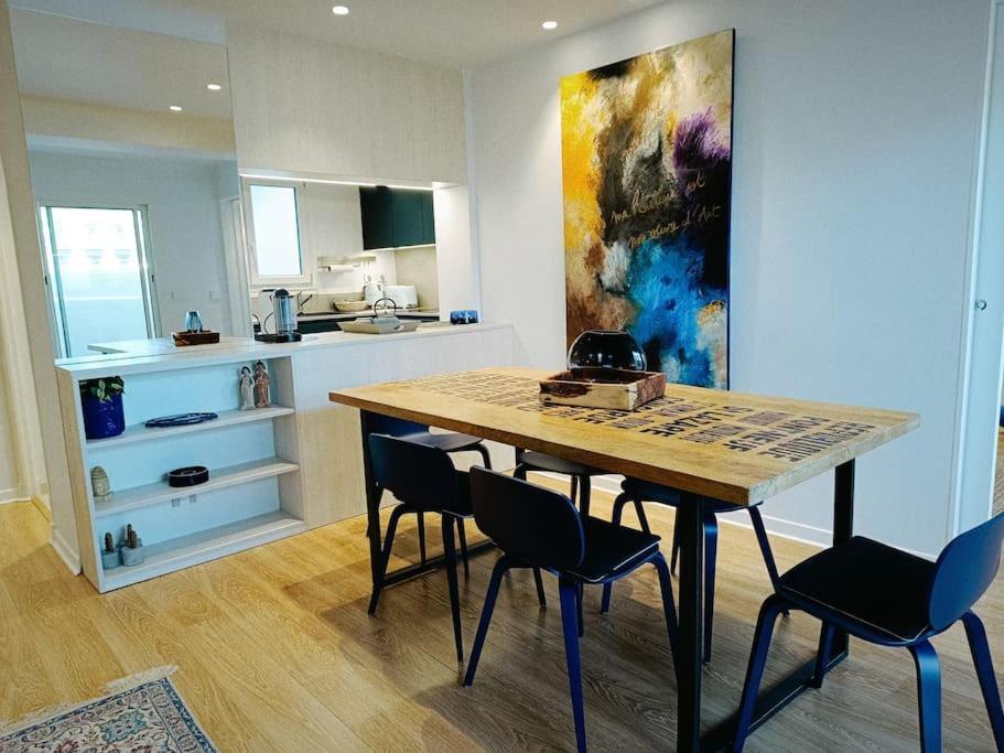 Front Premium Location - Panoramic View - *